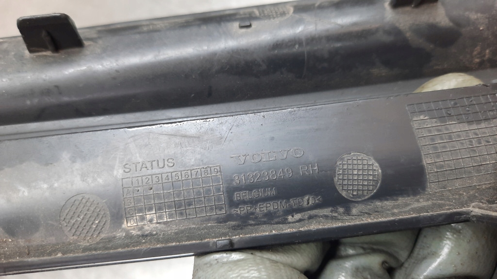 фото №6, Решётка бампера правая 31323849 volvo s60 ii v60 lift 13-18r