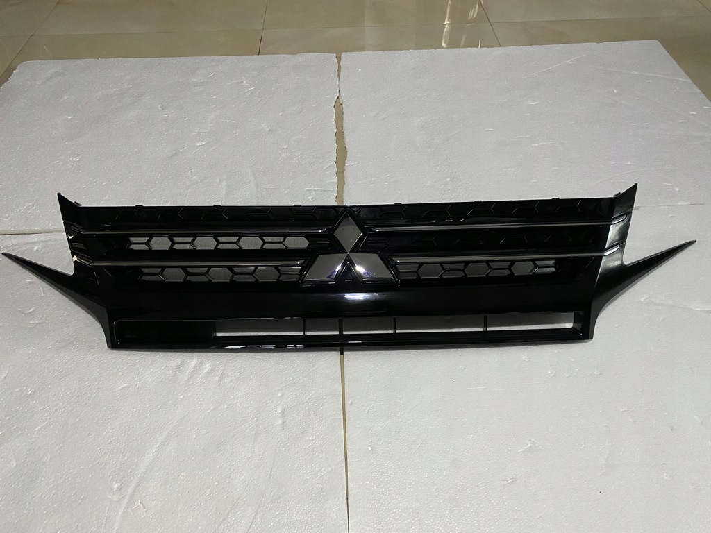 фото №1, Mitsubishi space star ii lift решётка радиатора 7450b351