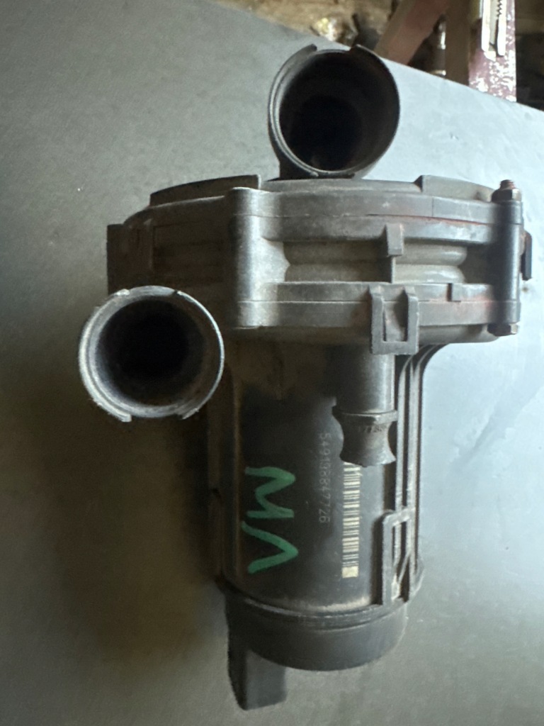Купити Насос повітря 06a959253 audi a4 b5