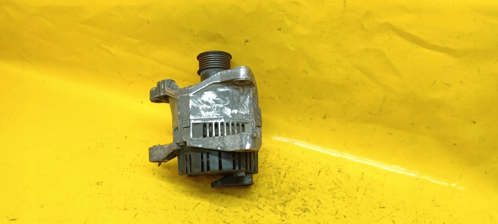 Генератор bmw e36 1,6b 90-00r 1247288 Оригинал