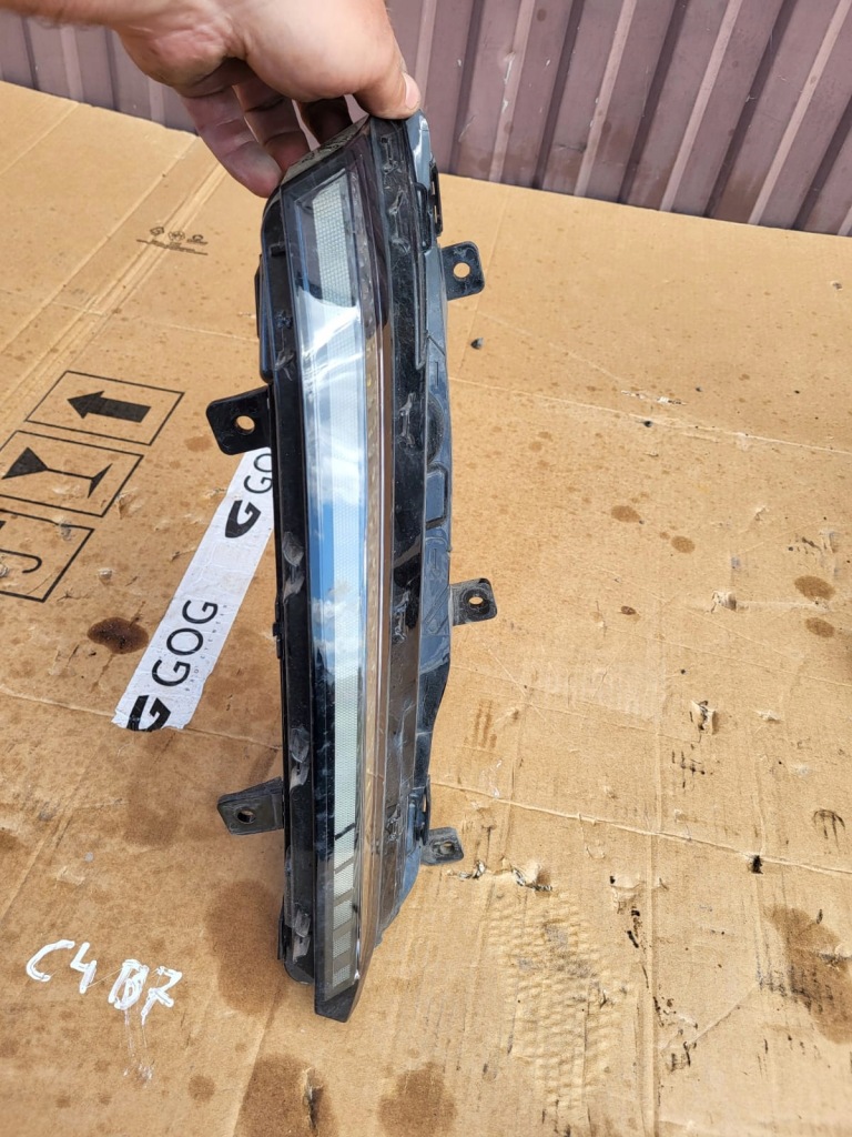 Купить Peugeot 308 t10 led левый перед 9835230980