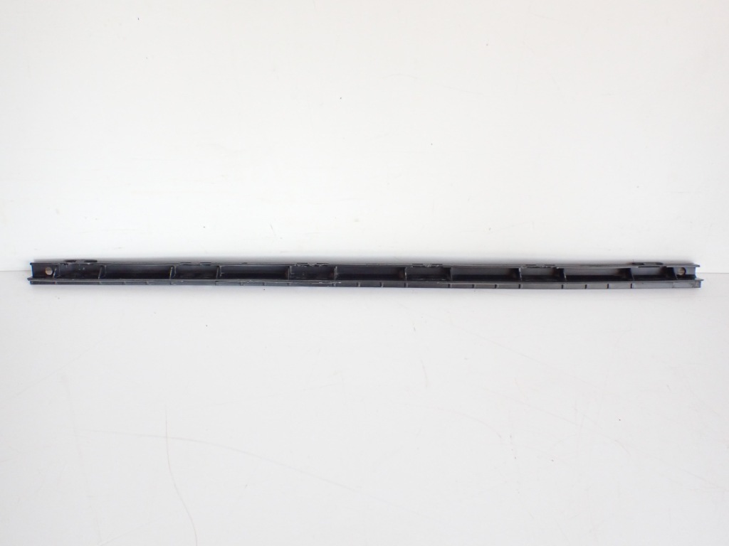 Купити Молдинг кронштейн поріг audi a8 d4 ліва перед 93451