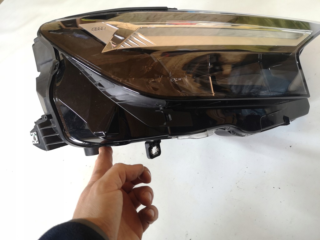 фото №5, Audi q4 e-tron- full led правая polecam