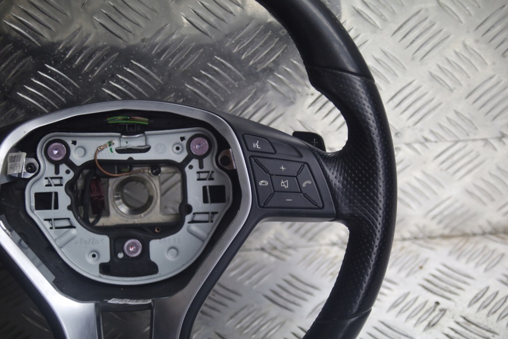 фото №4, Mercedes e w212 воздуховод amg