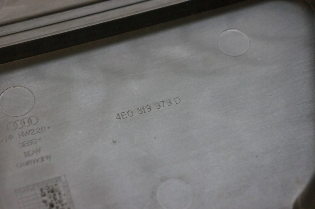 фото №5, Корпус крышка фильтра салонный audi a8 d3 lift