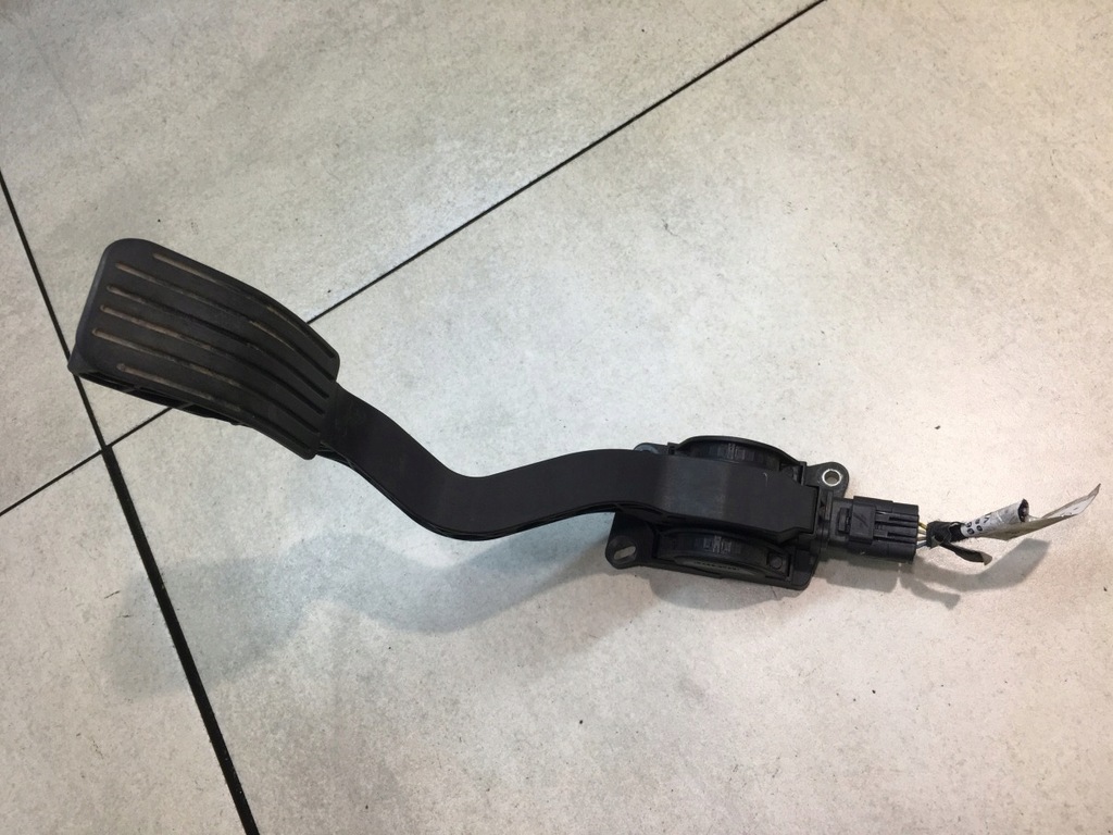 фото №4, Потенциометр газа citroen c3 i 1.4 0280752251 9646702180