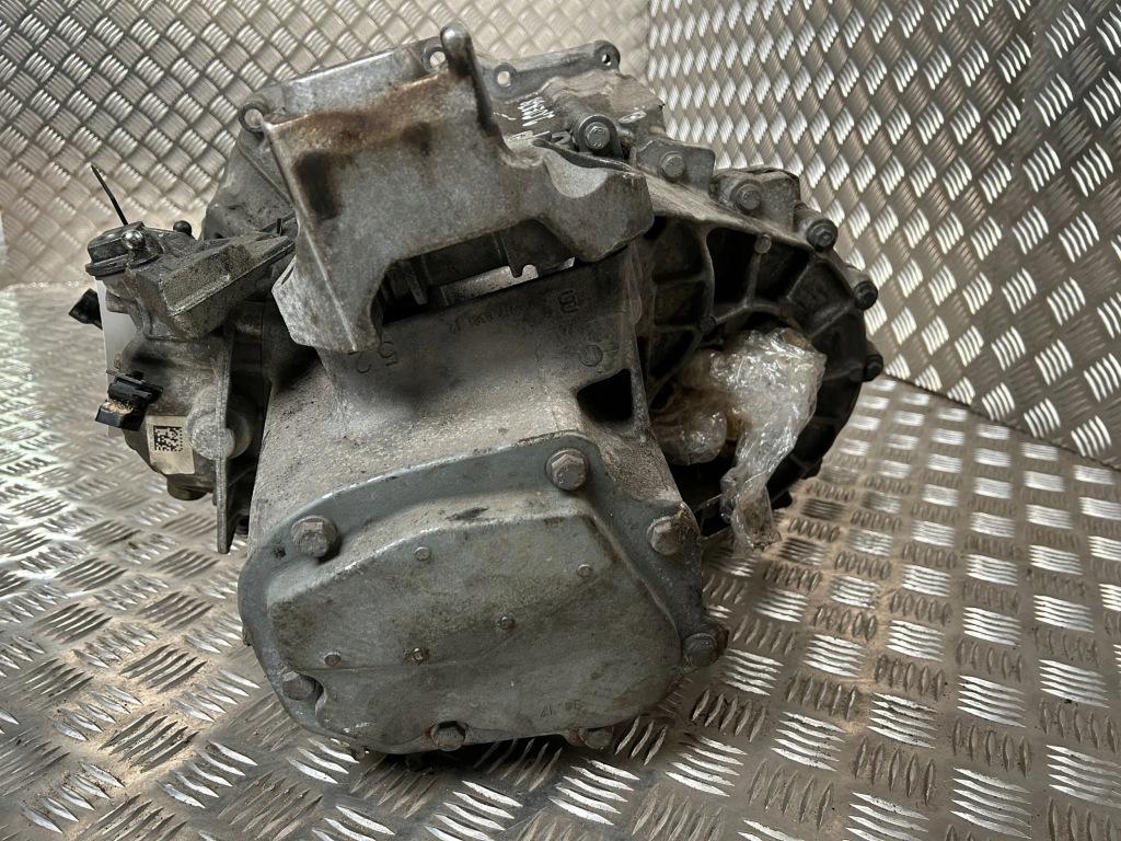 фото №9, Peugeot 5008 ii 2017 механическая 6-ступенчатая коробка передач передач