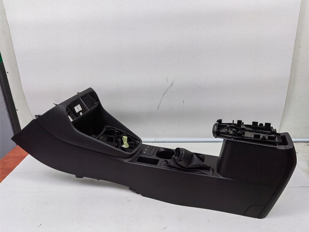 фото №1, Ford fiesta mk8 туннель средний