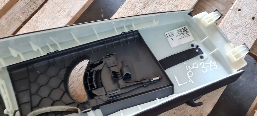 фото №8, Sq8 4m rsq8 q8 захист накладка стійка поперечина ліва sline czarna 4m8867243b