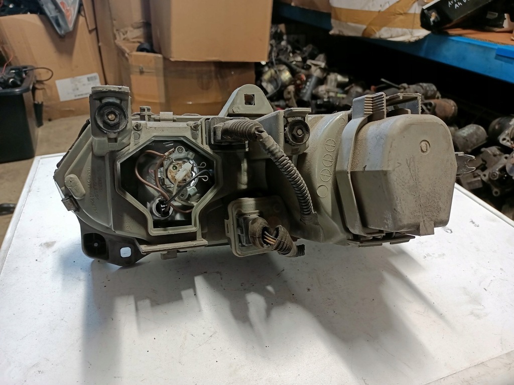 фото №4, Лампа перед права alfa romeo 145