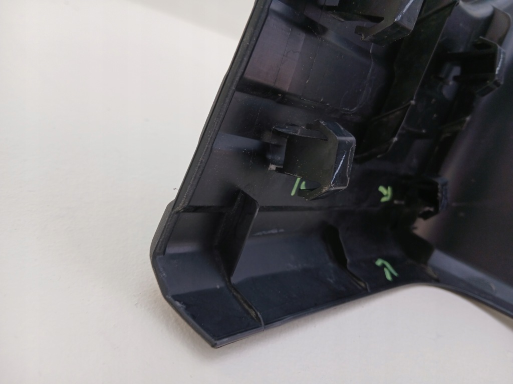 Toyota hilux viii 8 2015- подножка бампера задний  52159-0k301 Доставка