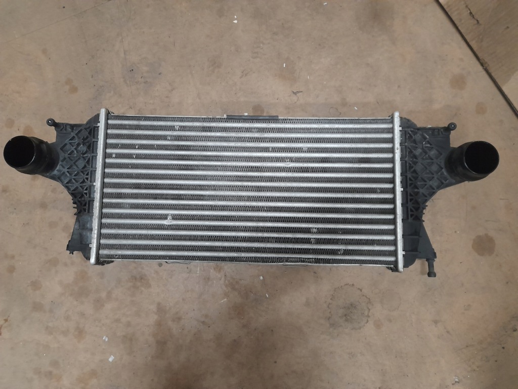 фото №1, Радиатор интеркулер mercedes a0995002800