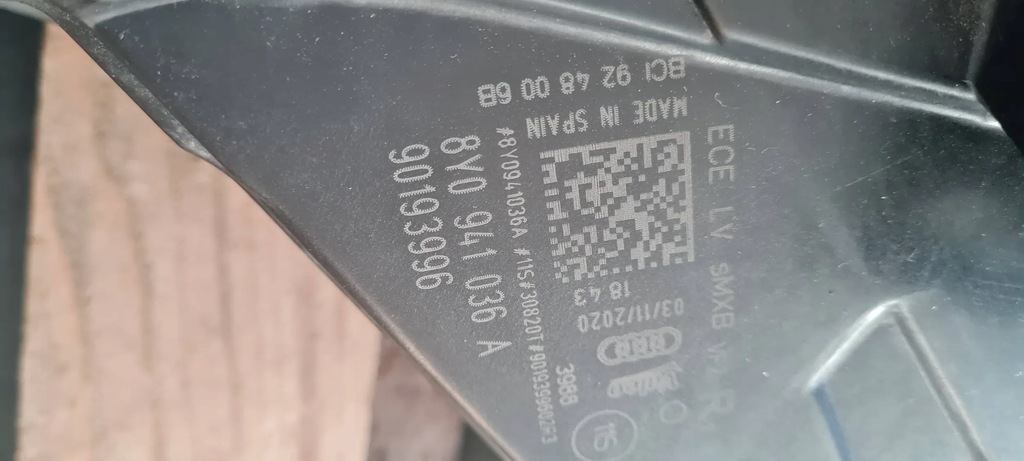 фото №12, S3 8y a3 лампа правая правый перед matrix 8y0941036a