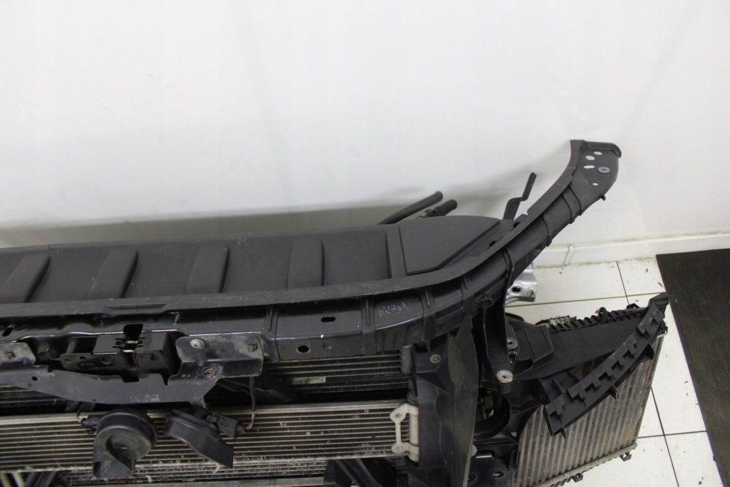 Audi q7 1 4l 3.0 tdi автоматична коробка передач 05r- ремінь передній радіатор вентилятори комплект Недорого