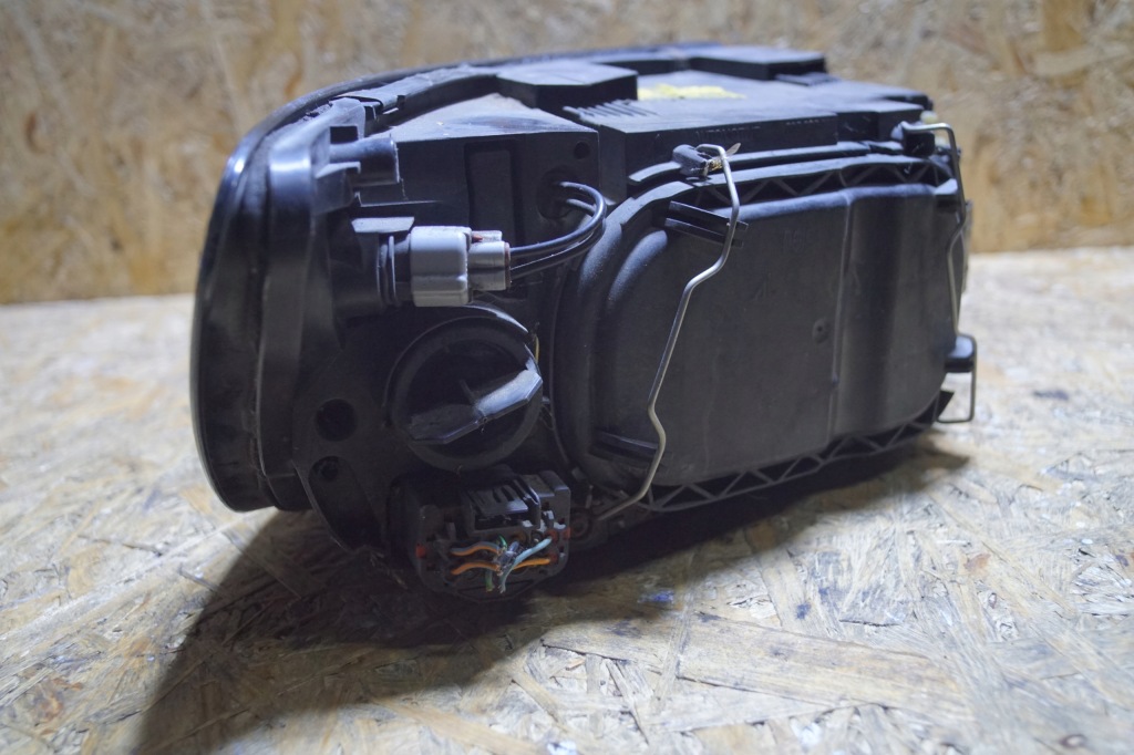 фото №3, Volvo s40 ii лампа левая перед