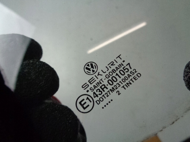 фото №3, Стекло стекло дверь правый задняя vw golf iv 5 дверь 2002 rok