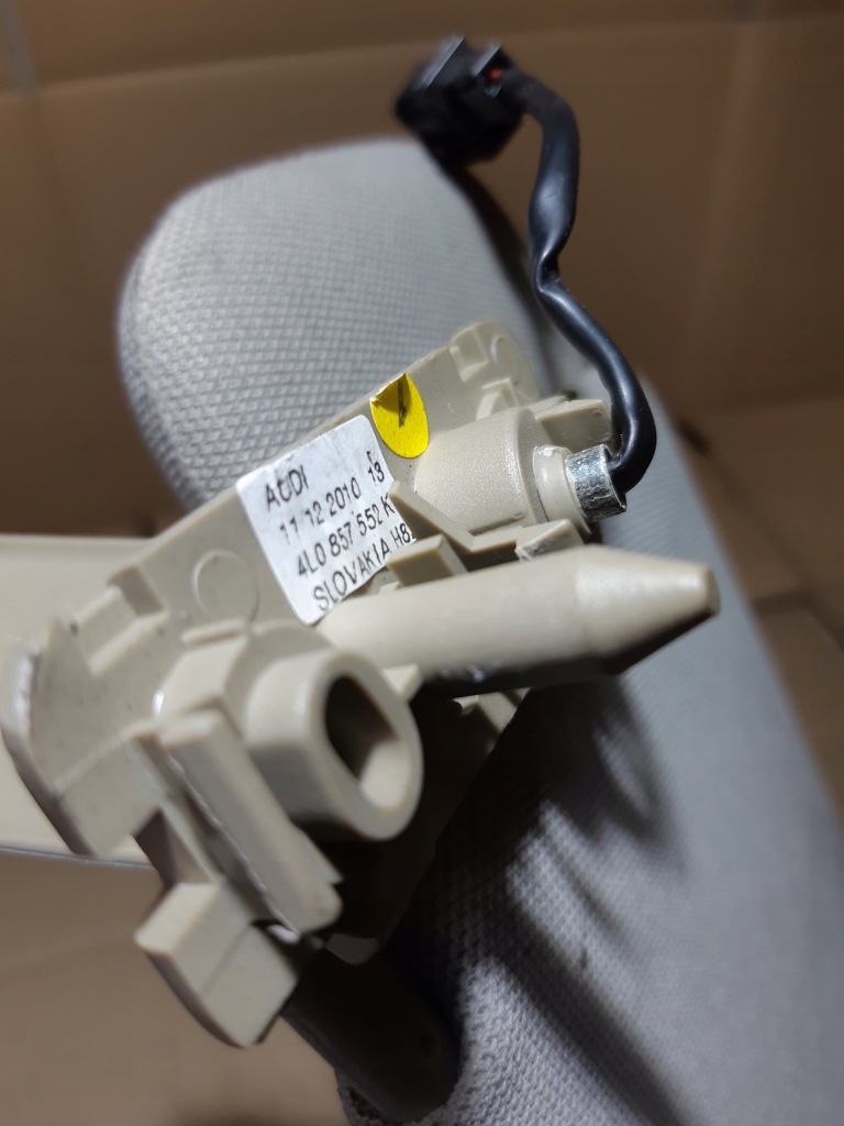 фото №7, Audi q7 защита солнцезащитная правая левая 4l0857552k 4l0857551k