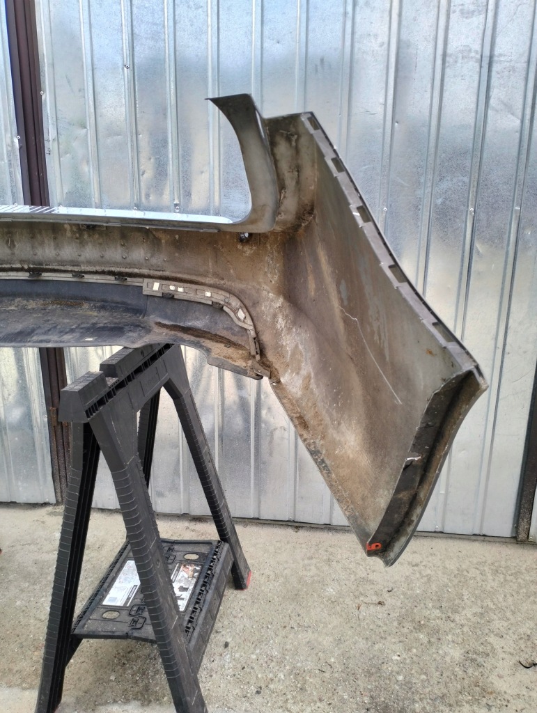 Бампер задні задній під  pdc opel insignia a рестайлінг  універсал lata 2013-2017 z190 Зі Шроту