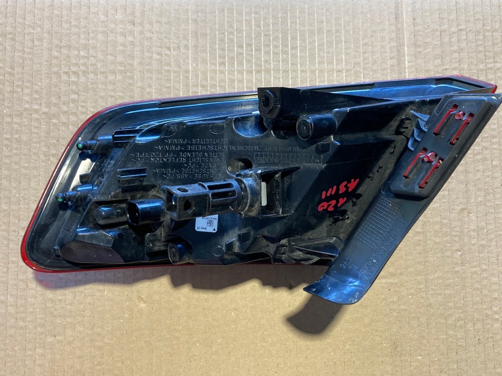 фото №5, Лампа левая задняя audi a3 sportback 8v4945095d