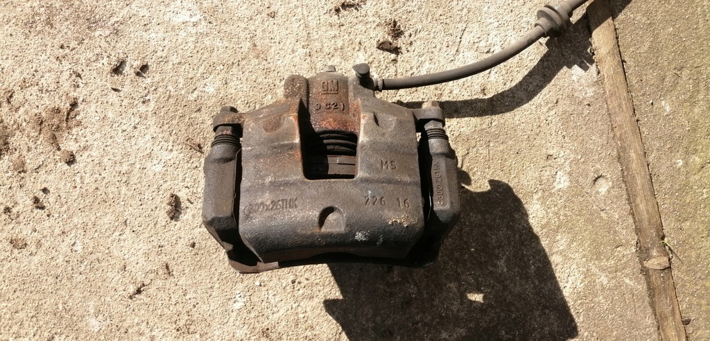 фото №1, Opel mokka 1.4 b суппорт тормозной передний левый