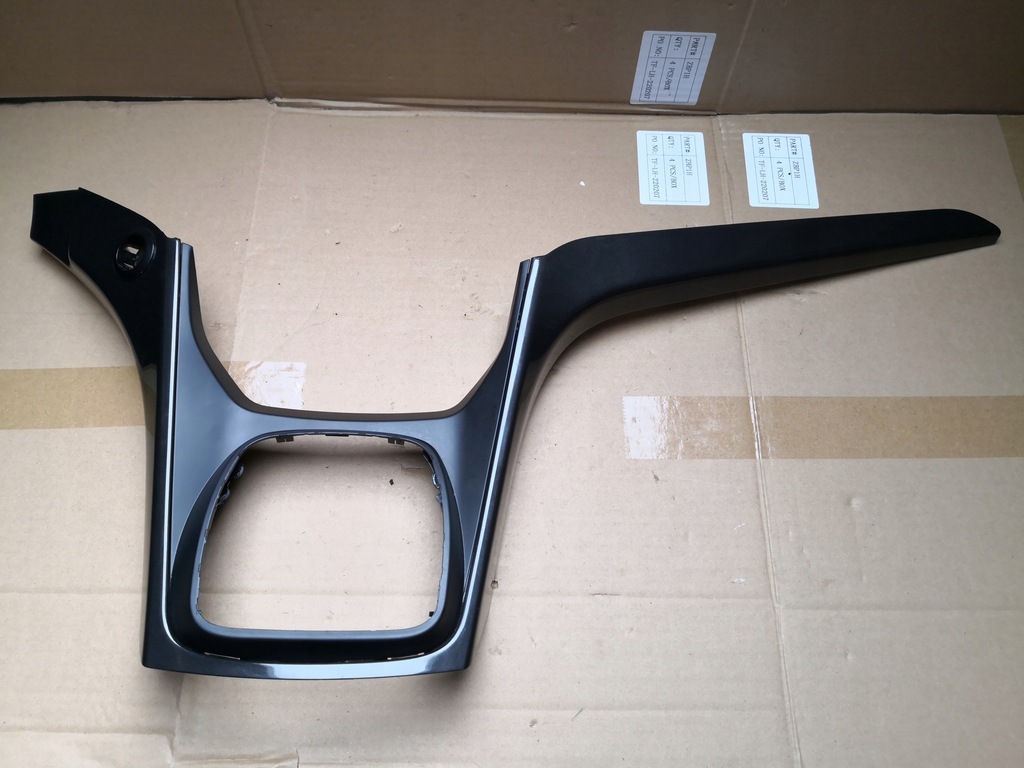 фото №2, Рамка радио туннель ford kuga mk2 gv41-s045h93-abw