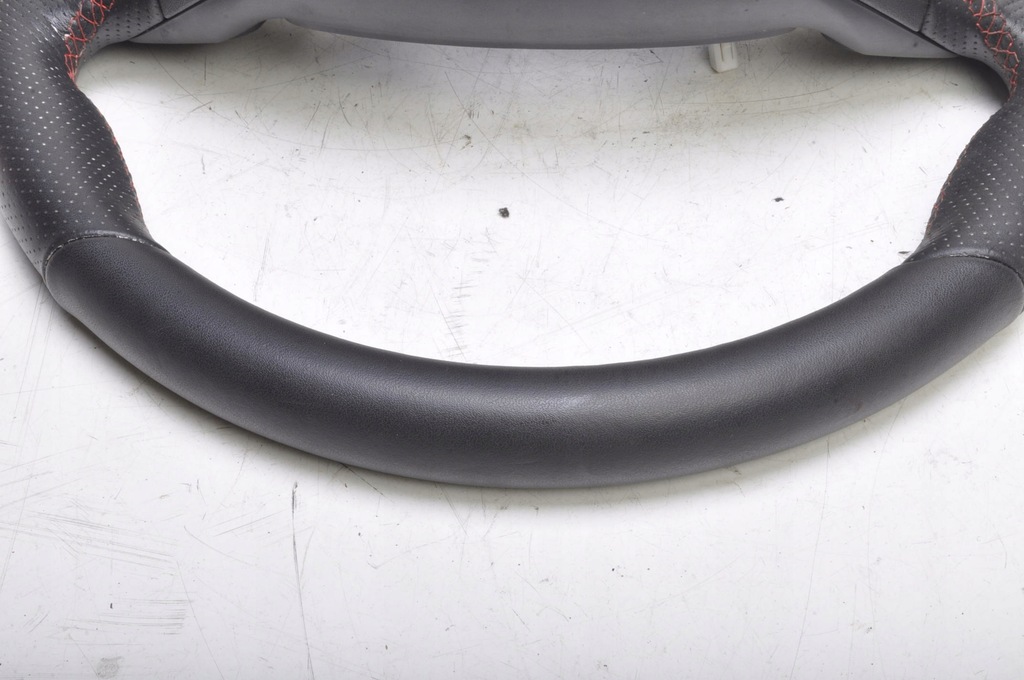 фото №13, Ford focus mk4 повітропровід шкіряний багатофункціональний