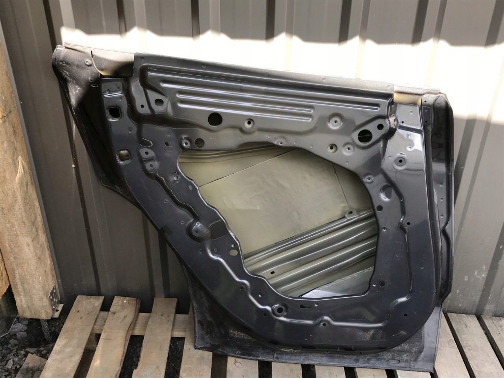 фото №9, Двері ліва задня задні tesla model y