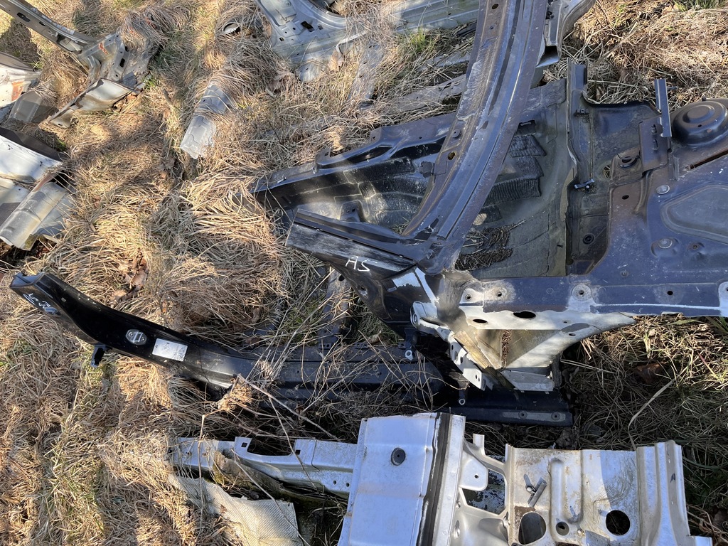 фото №2, Audi a5 8t четверть перед правая подкрылок порог