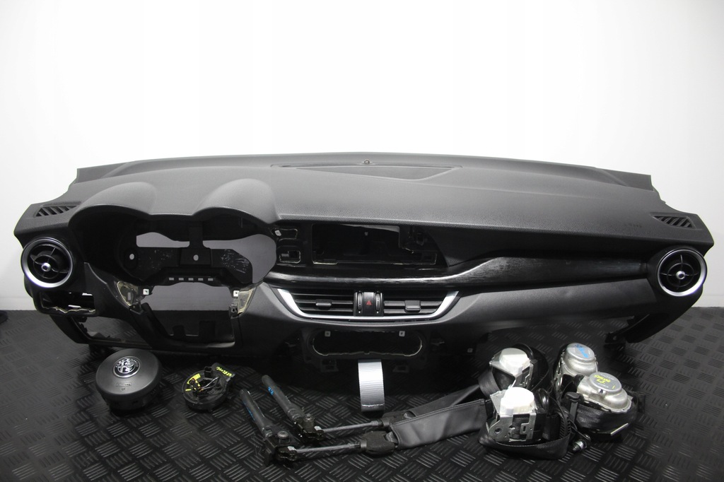 фото №1, Панель приладів консоль подушка безпеки подушки безпеки stelvio