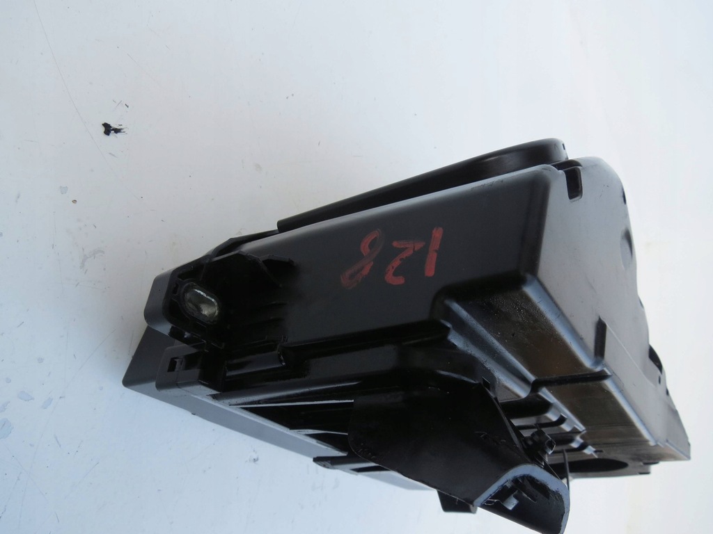 фото №12, Коробка предохранителей volvo s90 2.0 v90 31398001