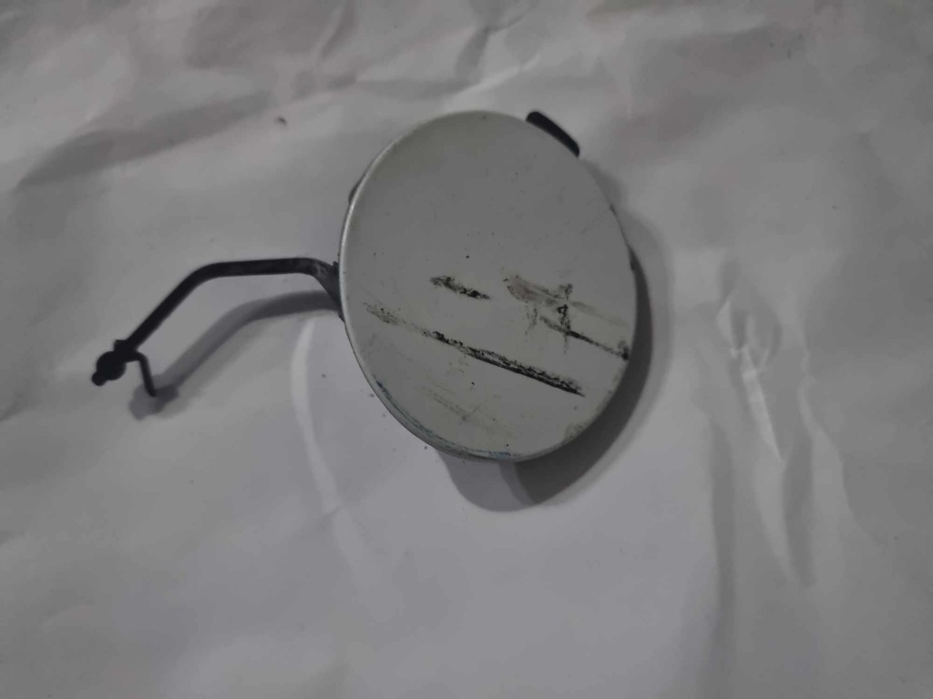 фото №1, Ford galaxy mk4 - заглушка фаркоп бампера перед lm2b-17a989-a