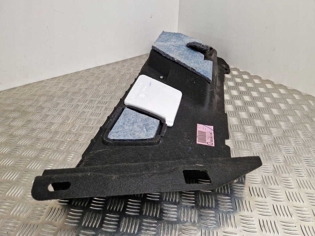 фото №7, Peugeot 308 2020 правая сторона нижний панель бардачка колеса запасного