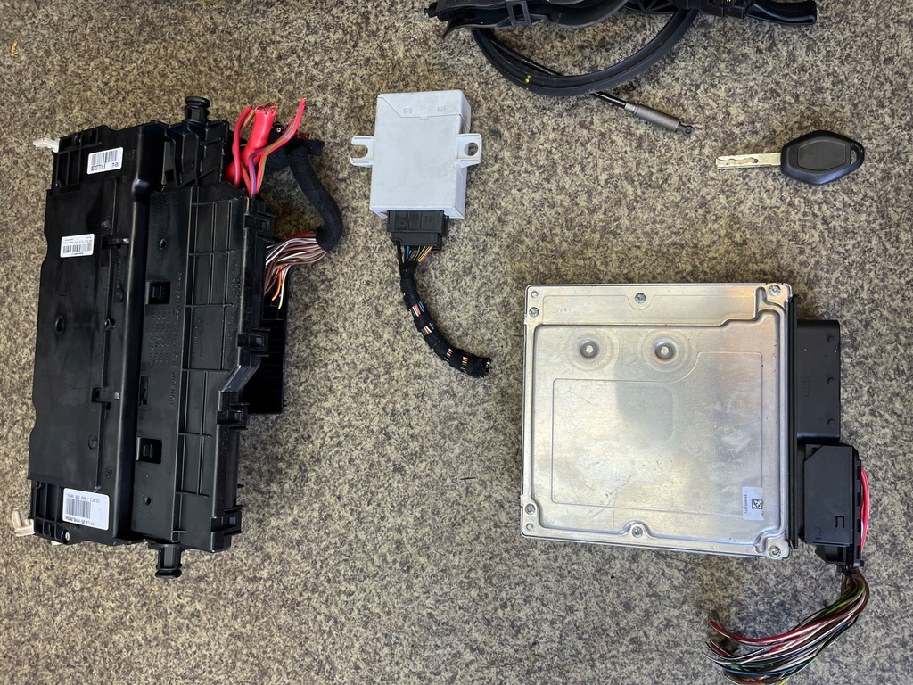 фото №6, Блок керування двигуна набір стартовий bmw e83 x3 3.0 d m57n2 ews замок запалювання kpl