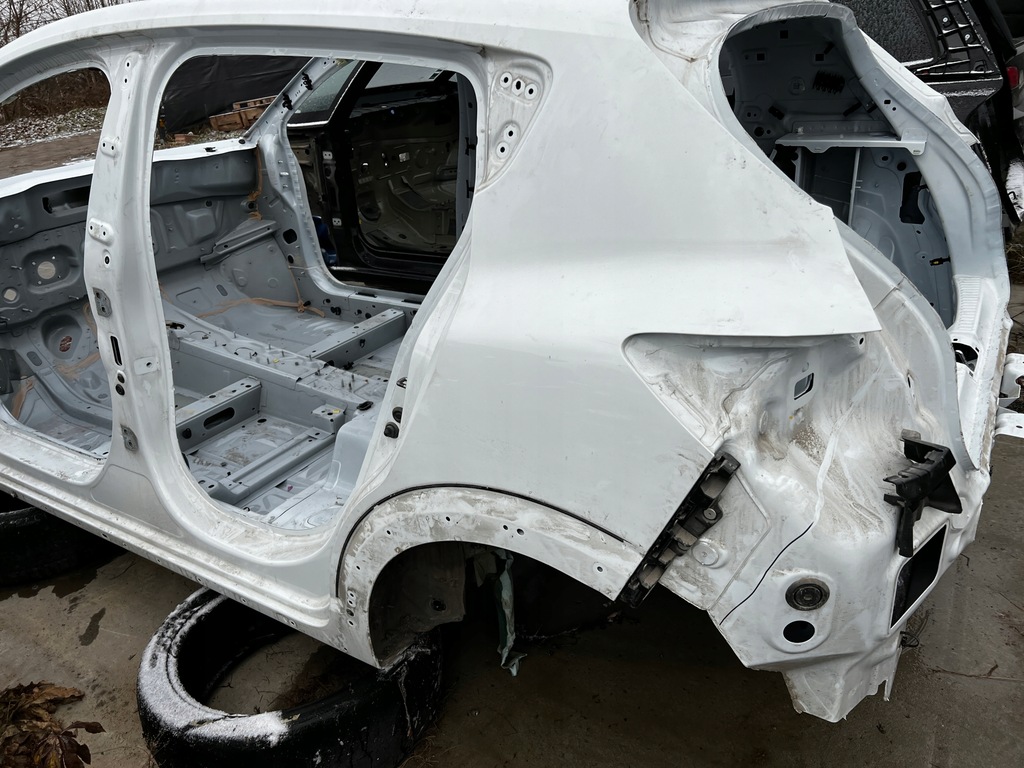 фото №1, Чверть крила обшивка блок двигуна поріг лівий задня dacia sandero stepway iii 3