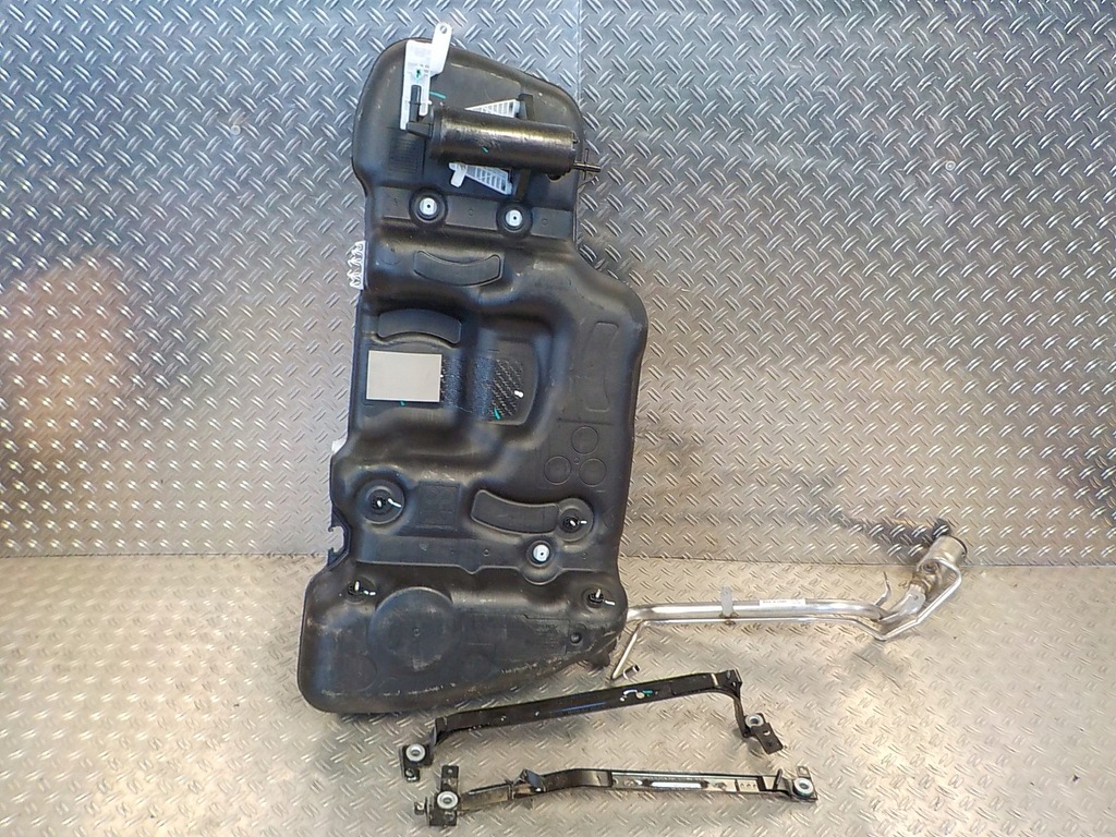 фото №7, Volvo xc40 17-21 1.5 бак топлива bak