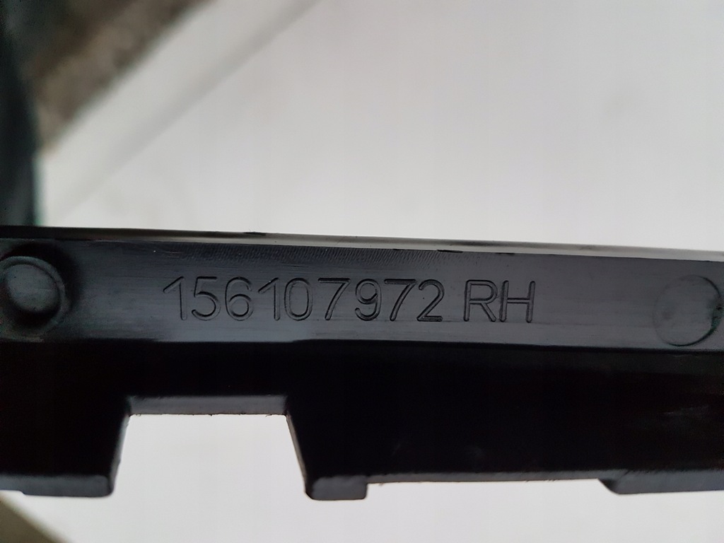 фото №3, Alfa romeo giulia заглушка бампера права