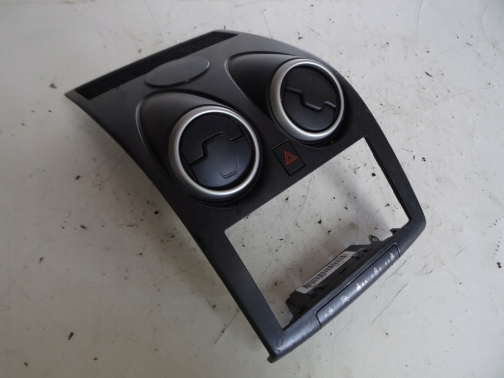 фото №1, Рамка обдув перед середина p10381a77100 nissan qashqai