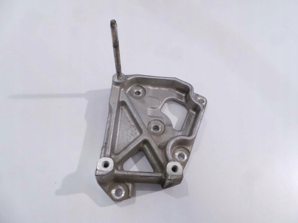 фото №1, Lexus is 300h 200t 16 2.5h основа кронштейн компресора