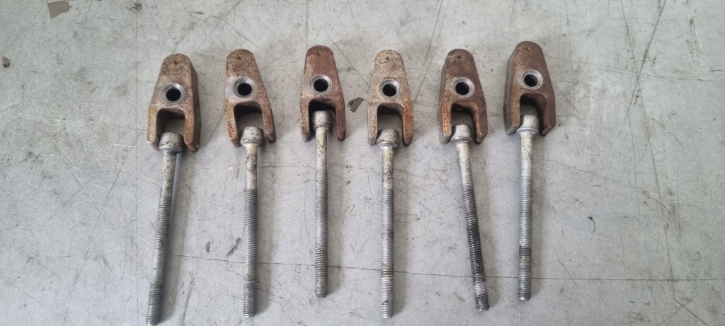 фото №1, Grand cherokee iii wk кронштейн крепление форсунок