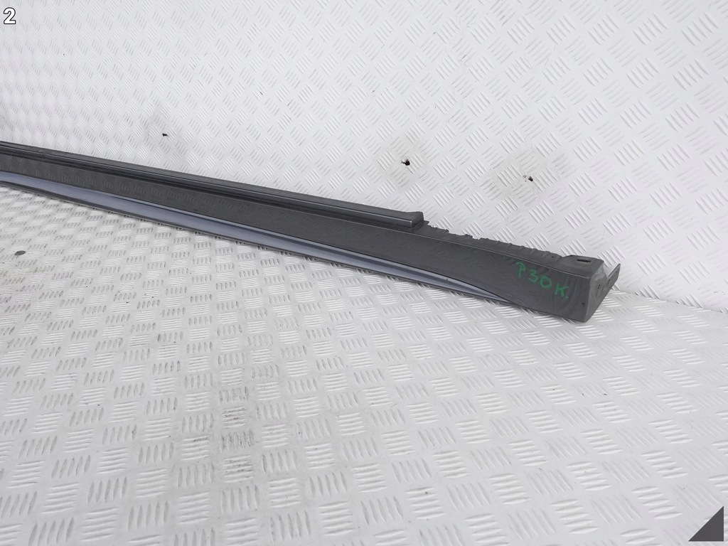 фото №3, Mercedes cls c257 amg 17- порог молдинг накладка r