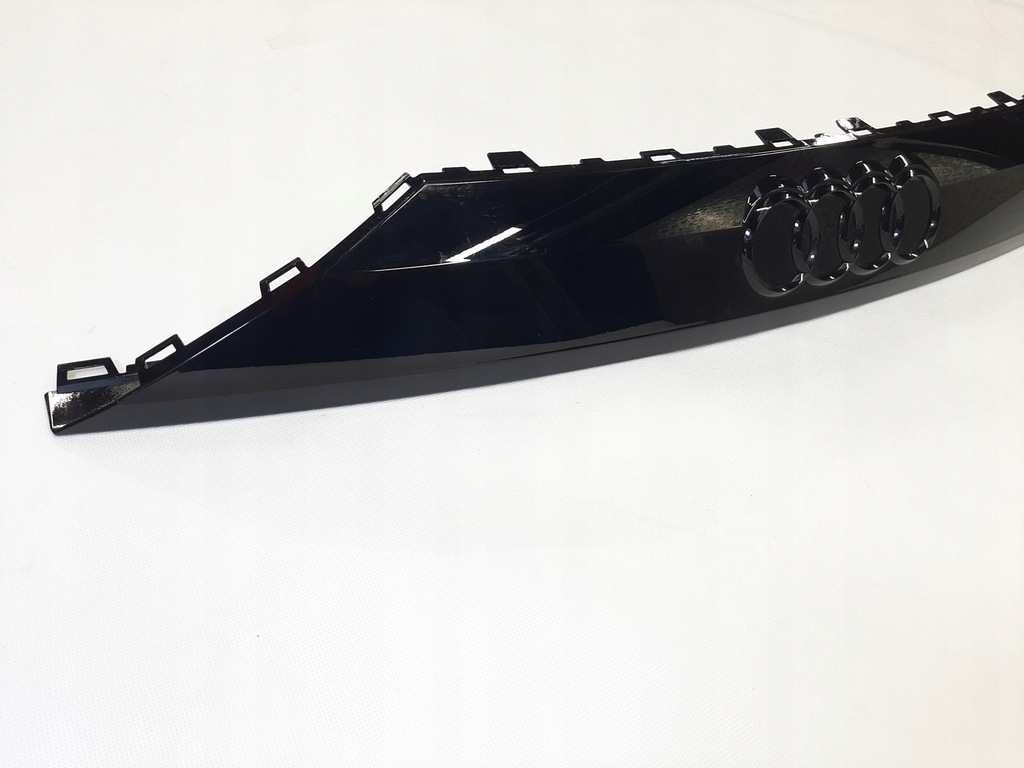 фото №5, Audi rsq8 4m8853236b накладка молдинг крышки задняя