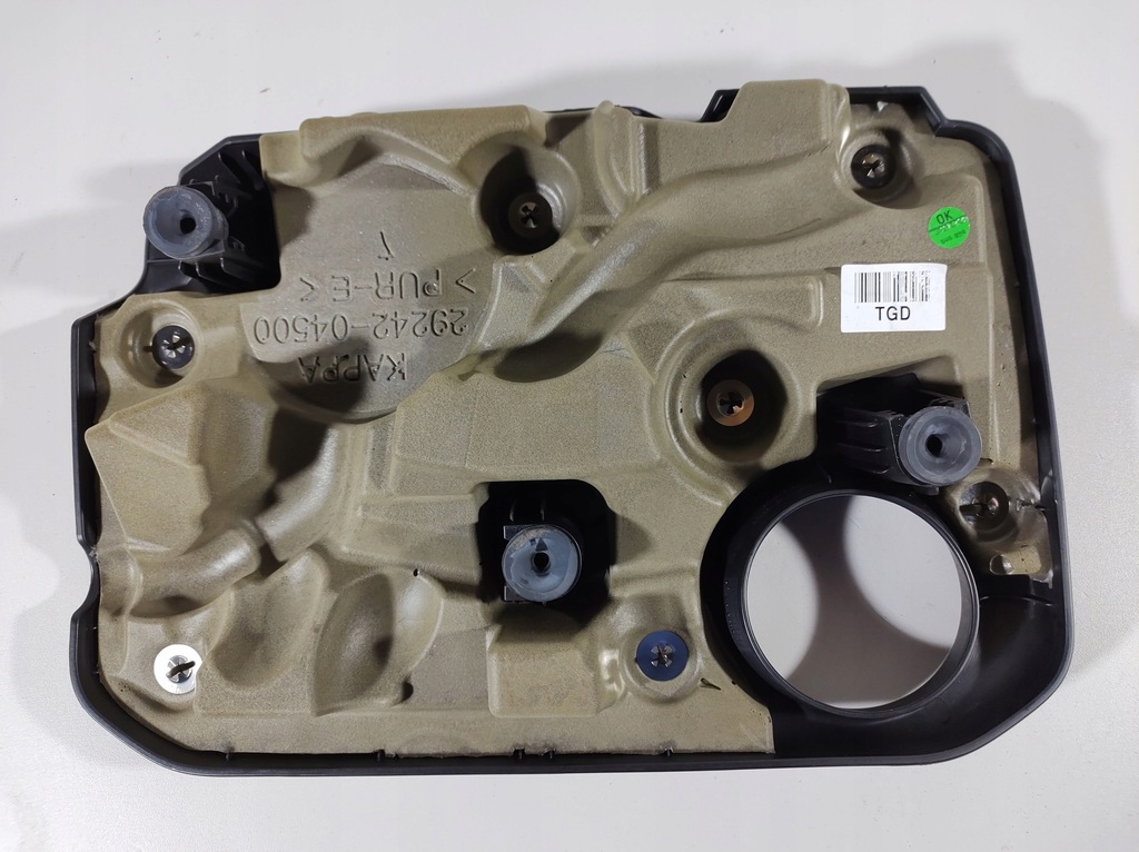 фото №14, Kia stonic 1.0 t-gdi 17- крышка двигателя