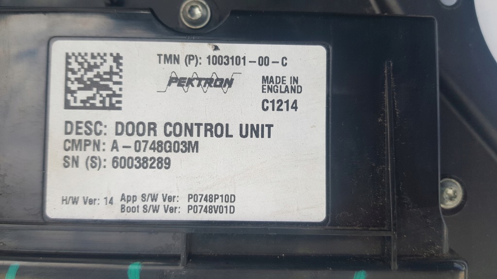 фото №3, Захист, модуль керуючий двері tesla model s