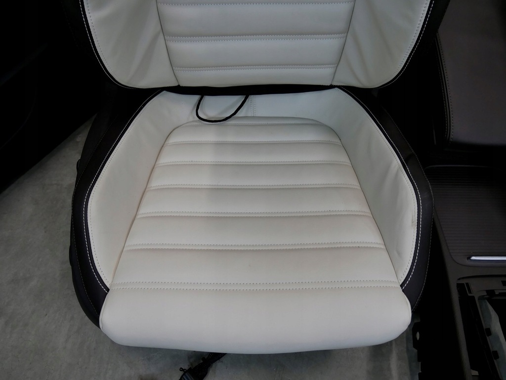 фото №9, Сиденья комплект кожа коричневый beż vw passat cc lift