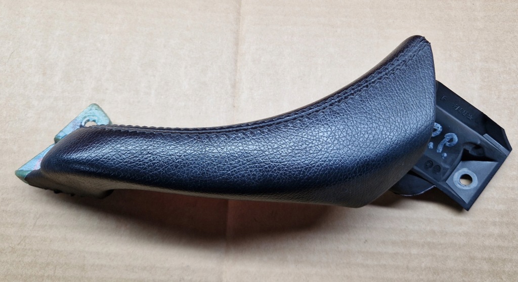 Купить Mercedes w220 ручка кронштейн обшивка правый перед рестайлинг  a2207271014