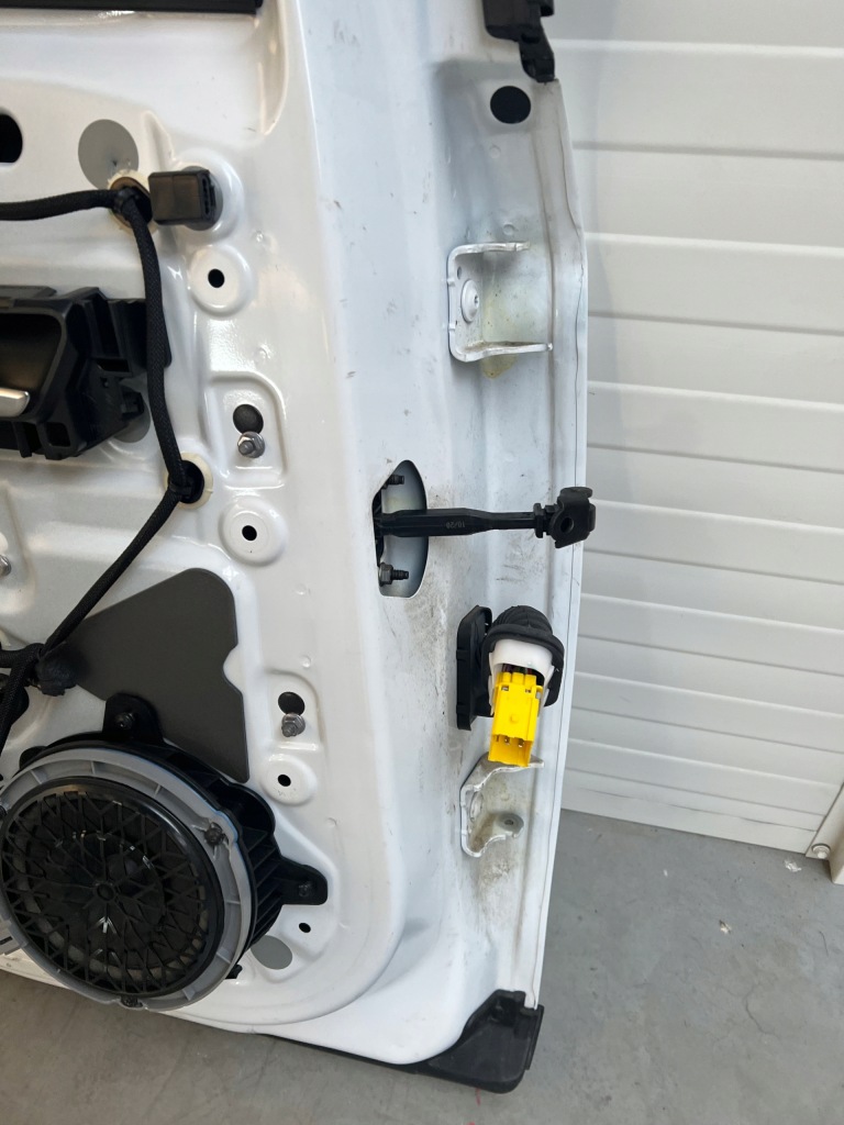 фото №7, Дверь левый задняя задние opel corsa f