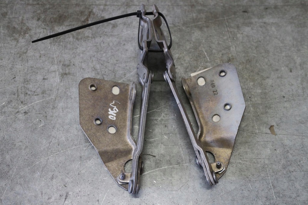 фото №1, Петли петля капот левый правый mercedes w910 sprinter 2019-