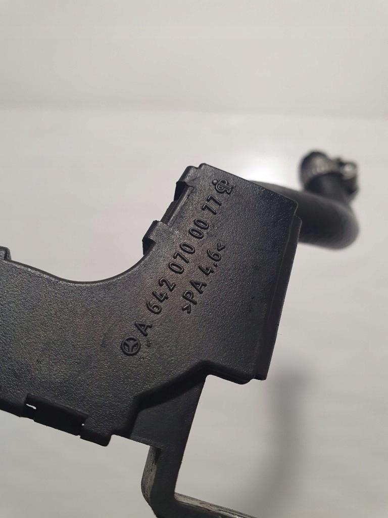 фото №4, Mercedes r-klasa w251 3.0cdi wąż шланг топлива