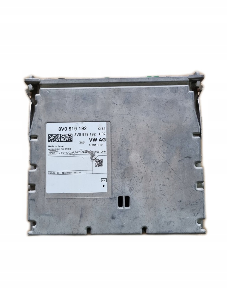фото №1, Тюнер цифровой dvb-t audi a3 8v0919192 dopiszę