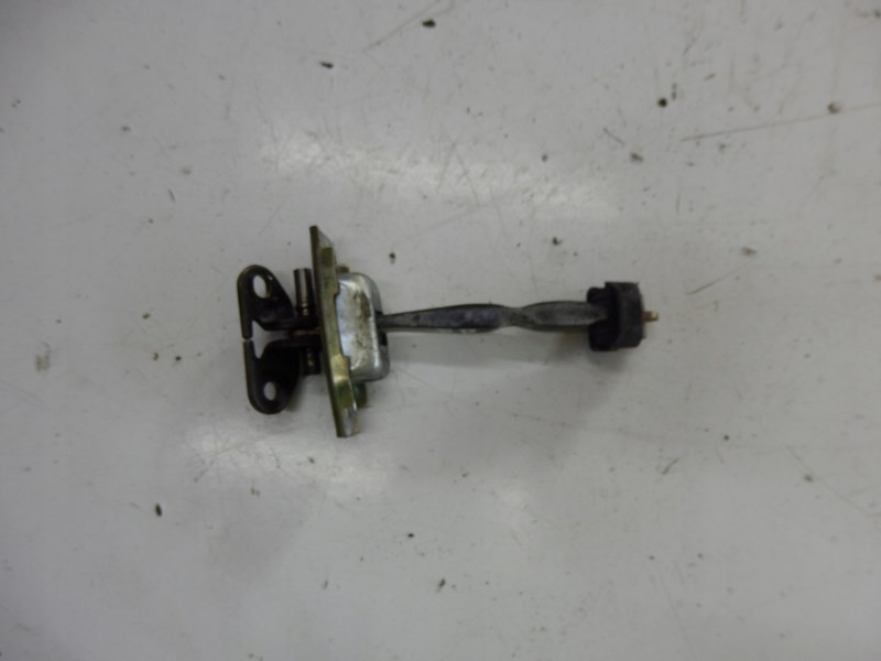 фото №1, Toyota previa ii 05 ограничитель дверь правый перед